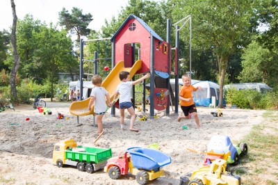Spelen op Maisveld 129-141
