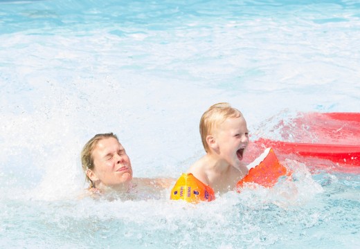 Waterpret in het zwembad - klein.jpg