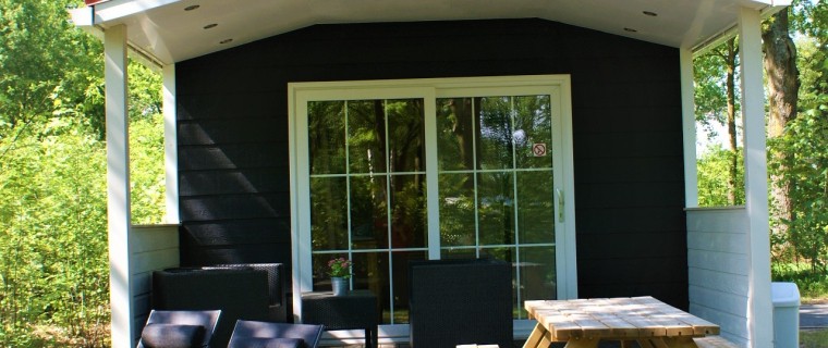 K67 met tuinmeubelen .jpg